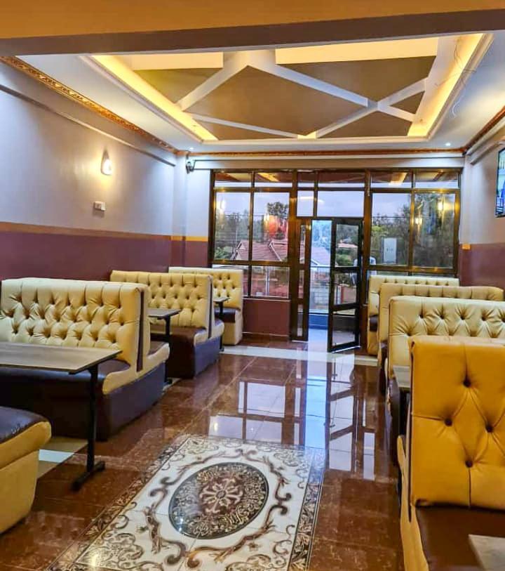 Good Putt Hotel นาคูรู ภายนอก รูปภาพ